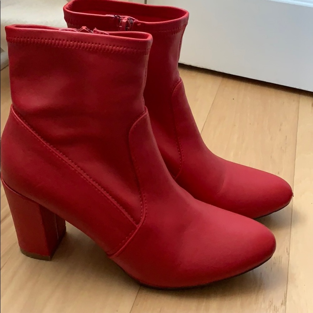 Steve Madden red boots